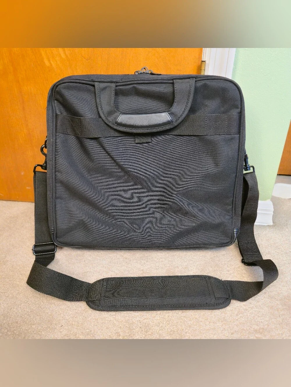 Targus Zip-Through Mobile Elite Laptop Case Black,  Top load 15.4